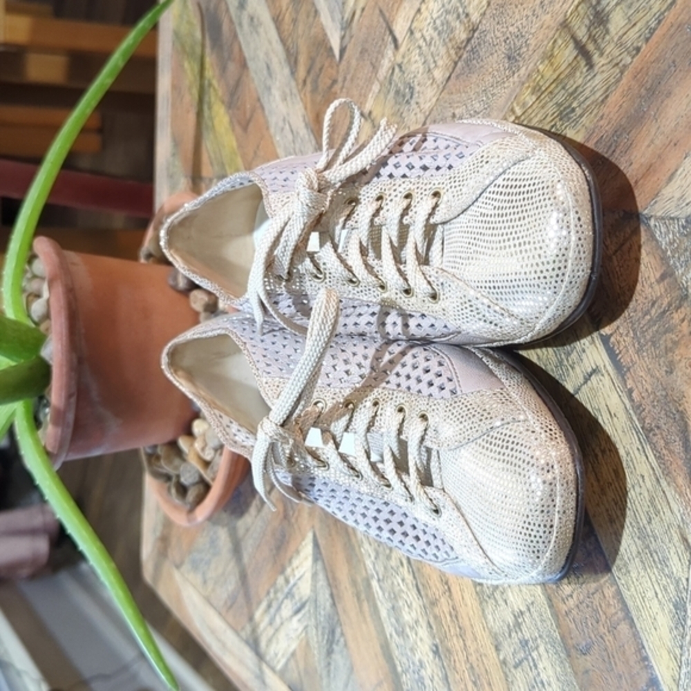 𝅺amalfi by Rangoni Gold Snake Skin Leather Shoes Size 8 1/2